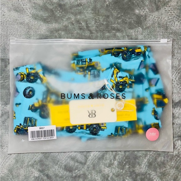 Bums & Roses Loader up bamboo pajama set NIB/NWT size 7/8 construction print - Picture 2 of 8